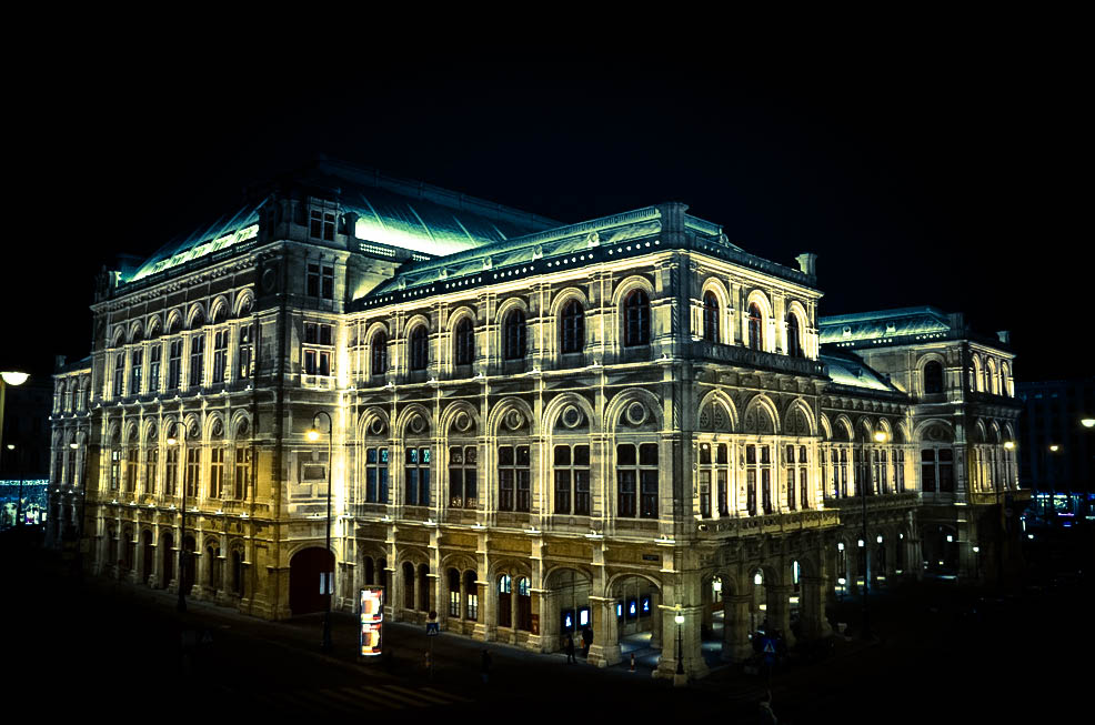 Vienna Opera I – Архитектура