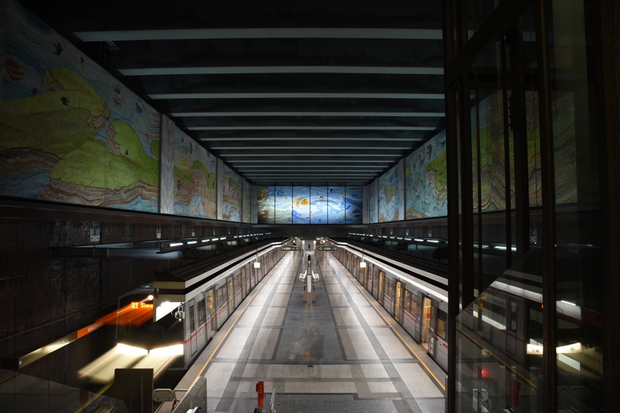 Metrostation VIII – На улице