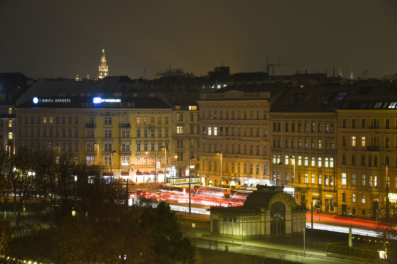 In the night I – На улице