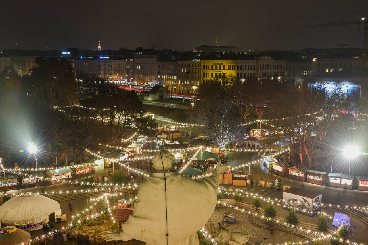 Christmas market II – На улице