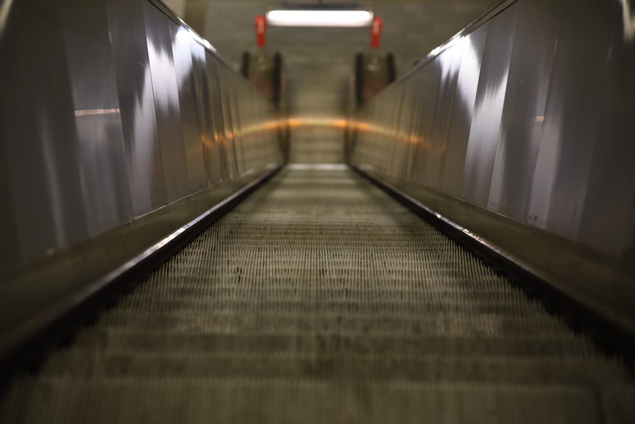 Metrostation XIII – На улице