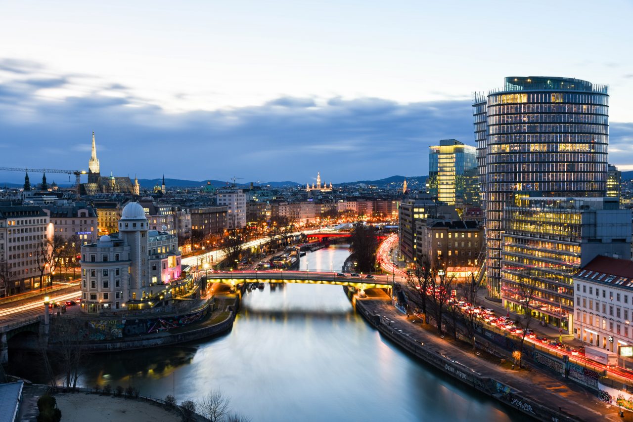 Night view IV – На улице