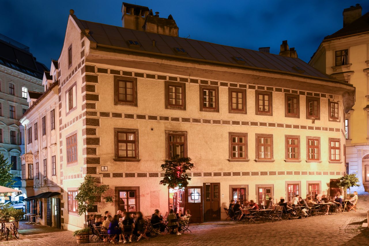 Old house I – Архитектура