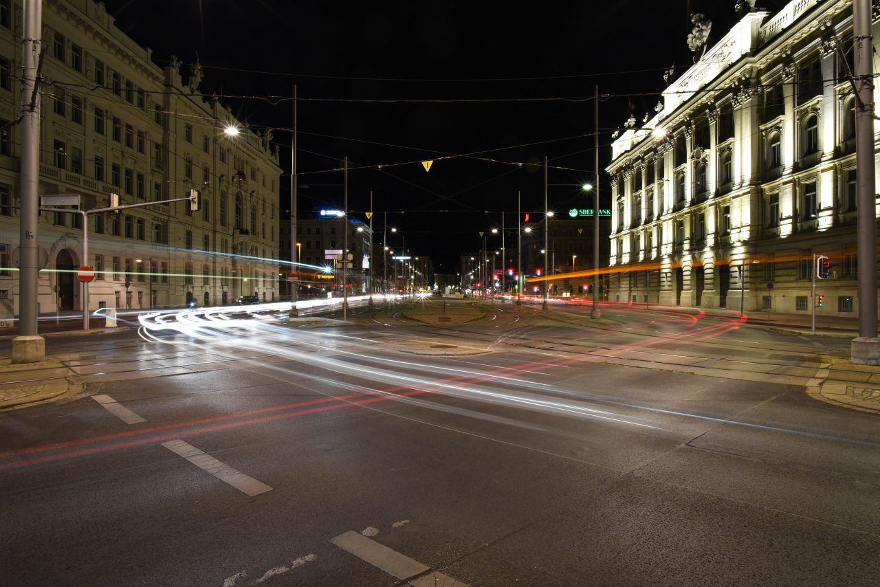 Crossing I – На улице