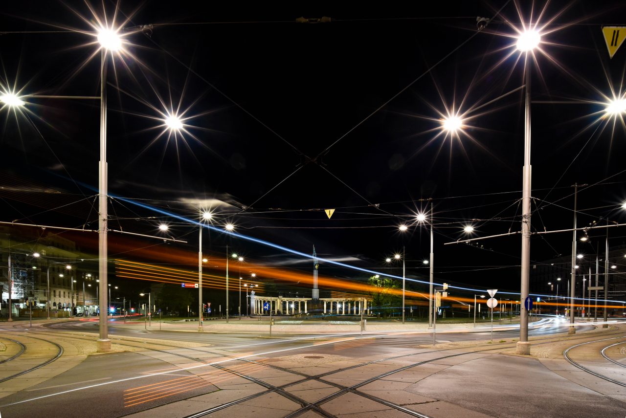 Crossing II – На улице