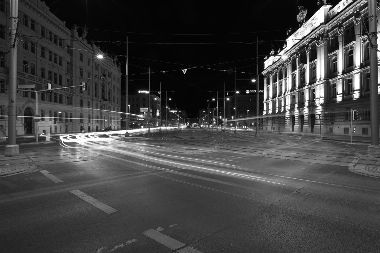 Crossing III – На улице